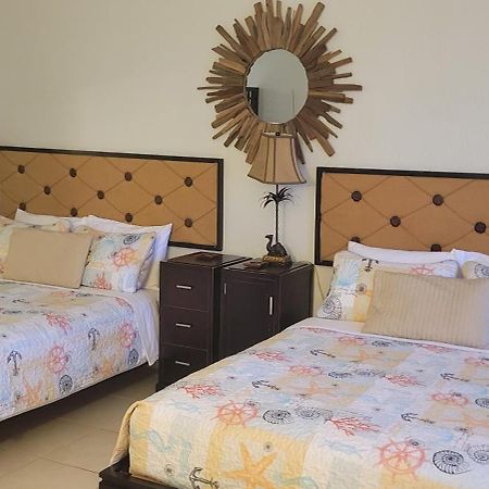 Riverview, Studio 507, Beach Steps Away!+Pool+Wifi 러스킨 외부 사진