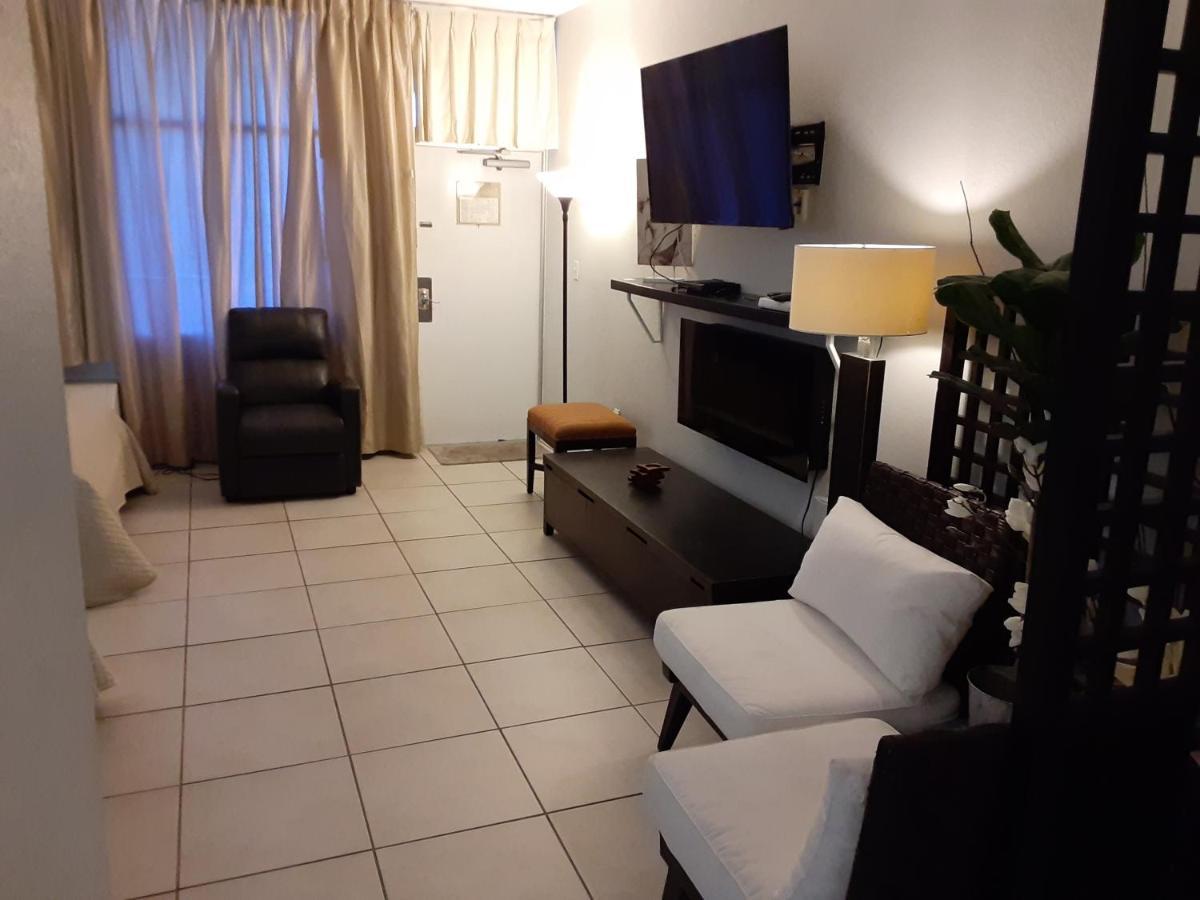 Riverview, Studio 507, Beach Steps Away!+Pool+Wifi 러스킨 외부 사진