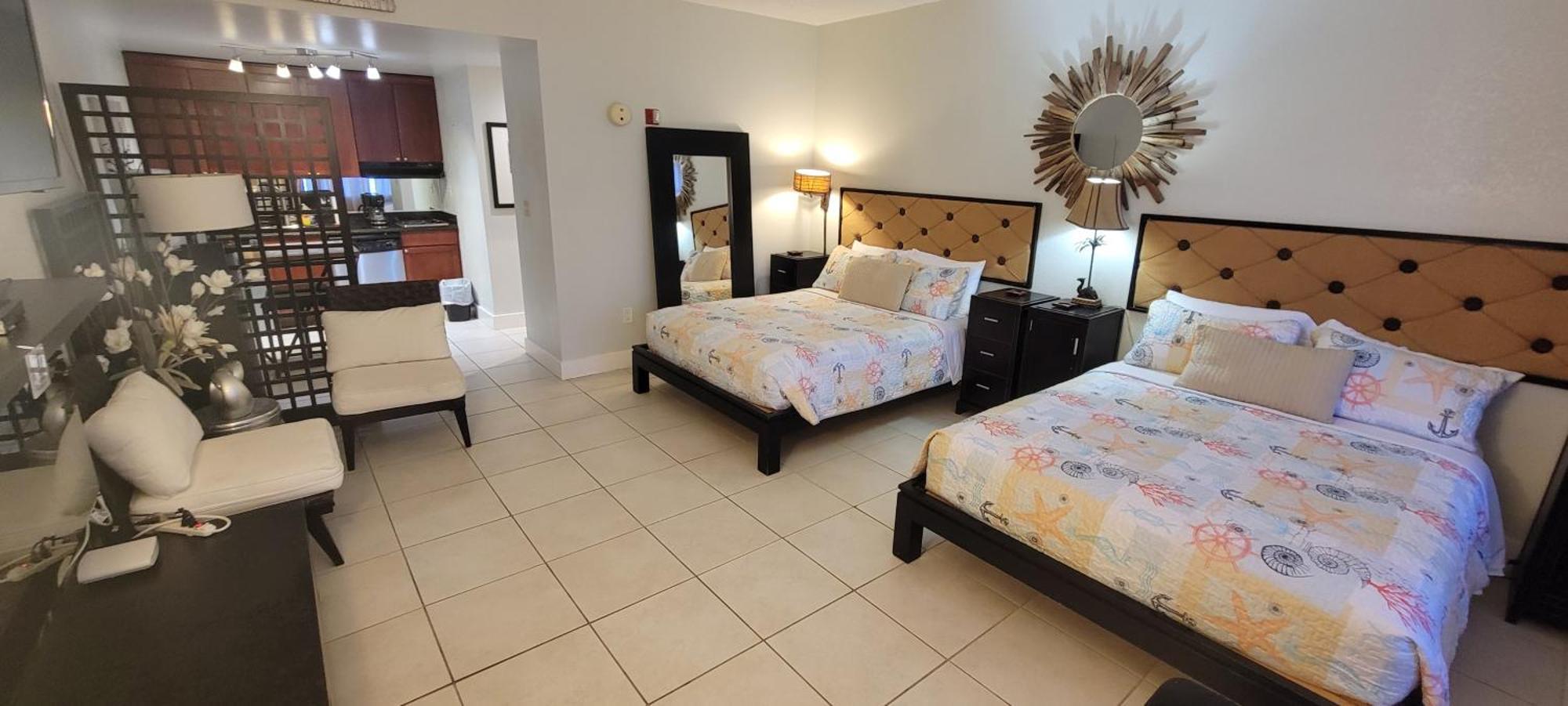 Riverview, Studio 507, Beach Steps Away!+Pool+Wifi 러스킨 외부 사진